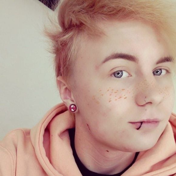 Meet your Posher, Adam - Picture 1 of 1